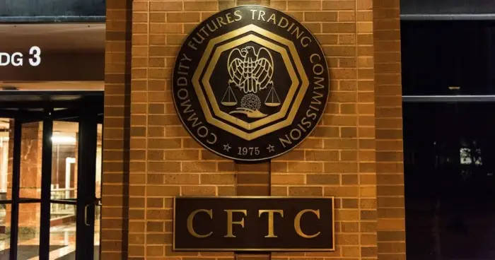 Сторонник криптовалют Брайан Квинтенц объявил об уходе из CFTC