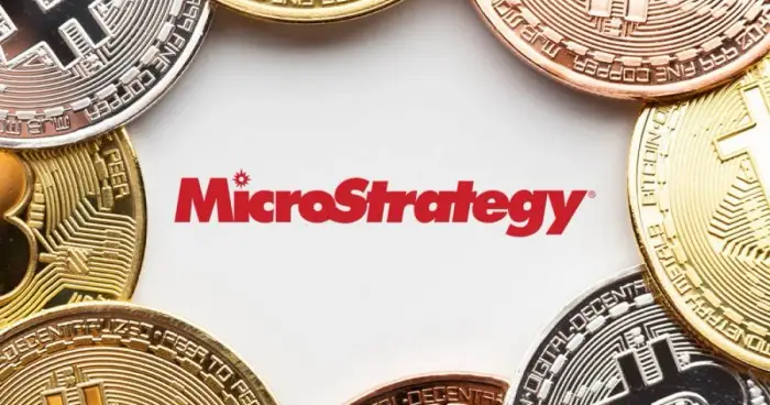 Падение BTC после покупок MicroStrategy
